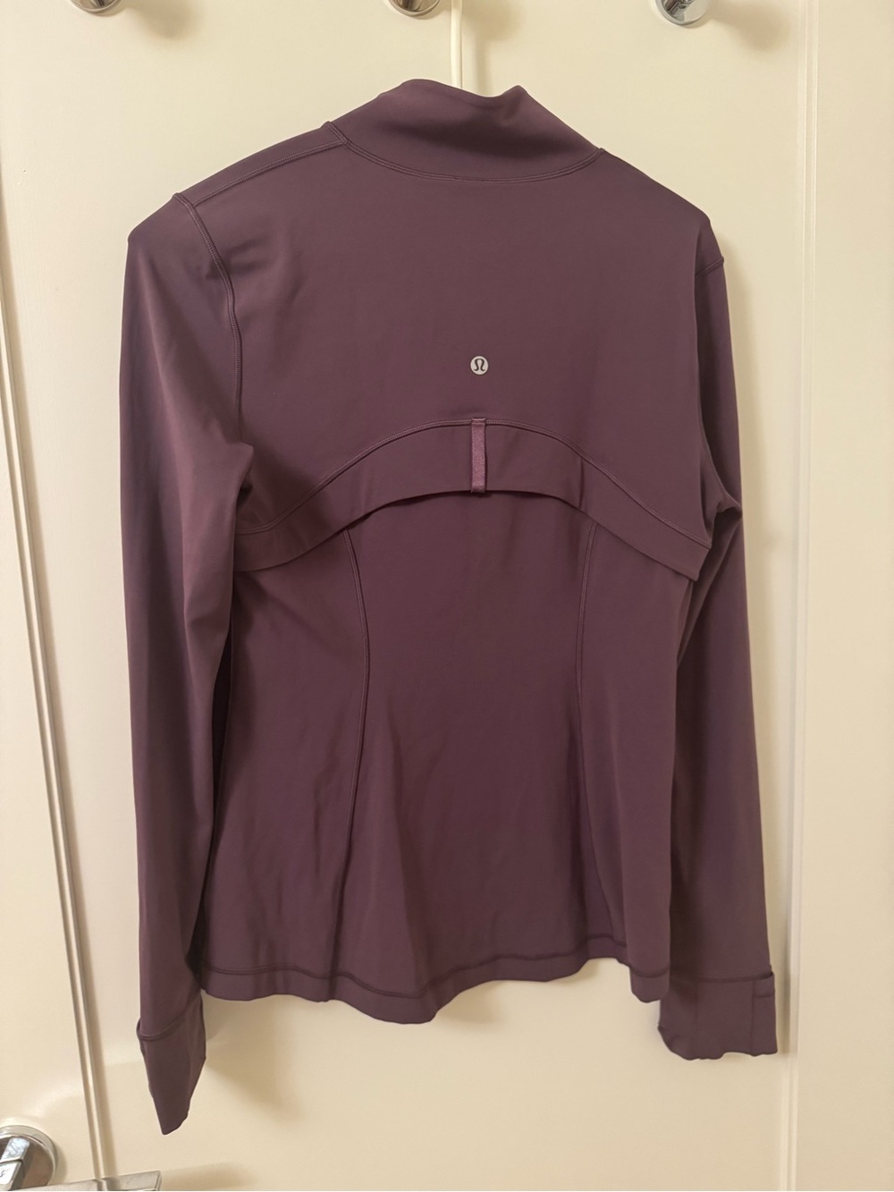 Lululemon: Size 10 Define Jacket Nulu in Plum - Picture 2 of 6